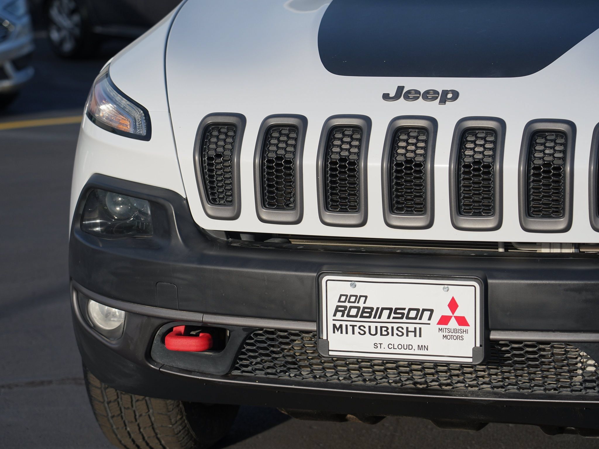 Used 2017 Jeep Cherokee Trailhawk AWD/4WD image 10