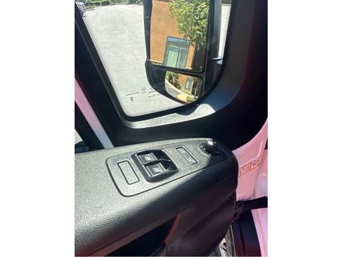 Used 2025 RAM ProMaster 3500 w/ Convenience Group FWD image 16