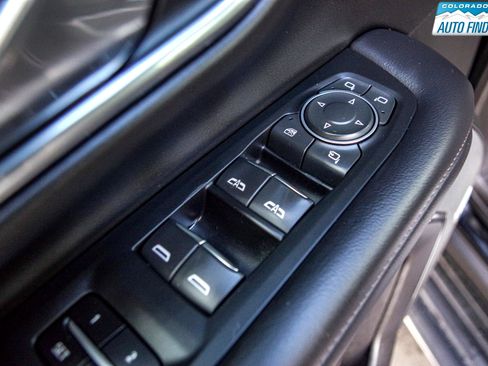 Used 2021 Chevrolet Tahoe High Country image 11