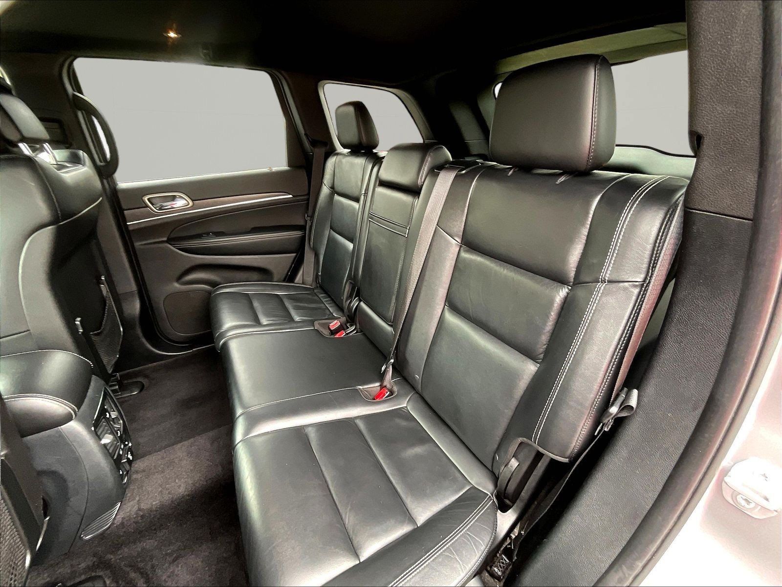 Used 2017 Jeep Grand Cherokee Limited AWD/4WD image 22