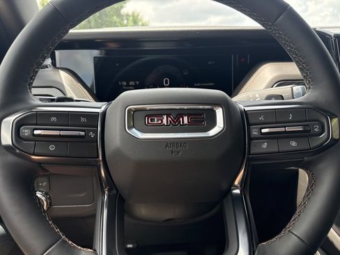 New 2026 GMC Yukon XL AT4 w/ AT4 Premium Package AWD/4WD image 23