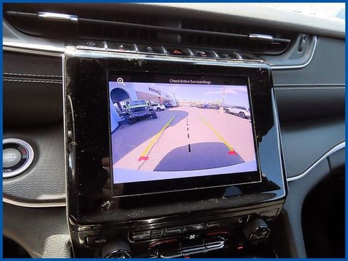 Used 2023 Jeep Grand Cherokee L Laredo image 19