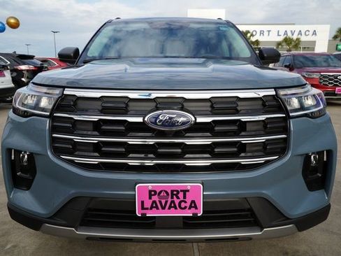 New 2025 Ford Explorer Active w/ Active Comfort Package image 3