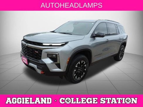 Certified 2025 Chevrolet Traverse Z71 w/ Enhanced Driving Package AWD/4WD image 8