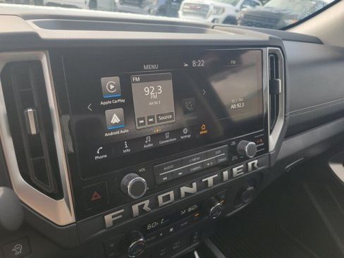 Used 2025 Nissan Frontier SV w/ SV Convenience Package RWD image 21