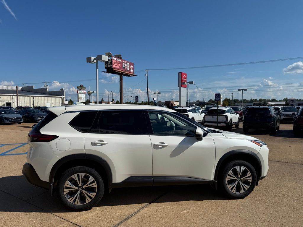 Certified 2021 Nissan Rogue SV FWD image 6