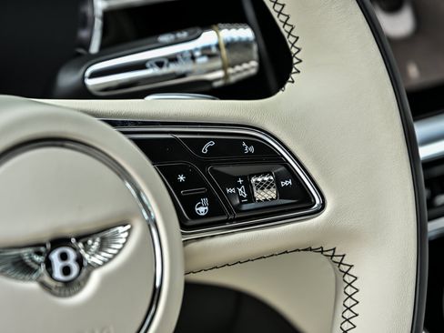 New 2026 Bentley Continental GT Azure AWD/4WD image 32