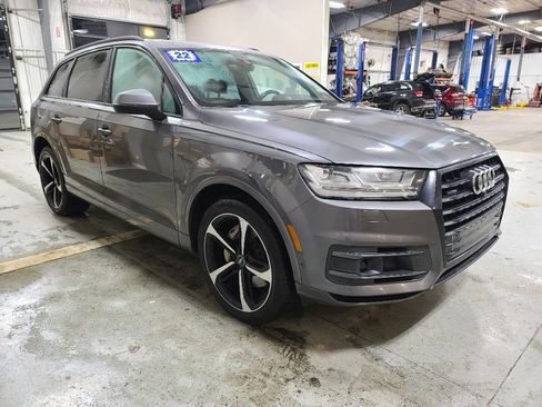 Used 2019 Audi Q7 3.0T Prestige w/ Prestige Package image 3
