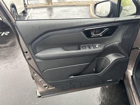 New 2025 Subaru Forester Limited image 25