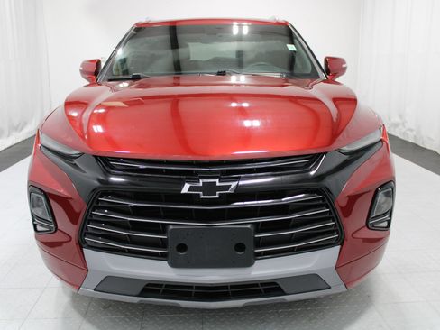 Used 2020 Chevrolet Blazer Premier w/ LPO, Black Grille Bar Package AWD/4WD image 3