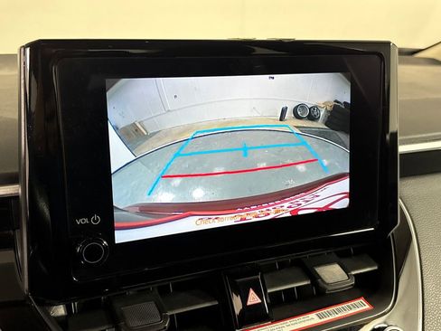 Certified 2025 Toyota Corolla LE image 18