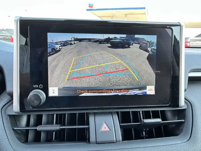 Used 2024 Toyota RAV4 XLE FWD image 17