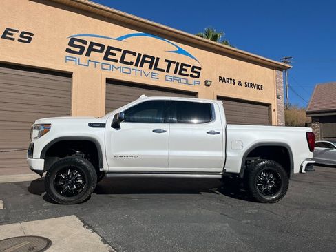 Used 2021 GMC Sierra 1500 Denali w/ Denali Ultimate Package AWD/4WD image 3