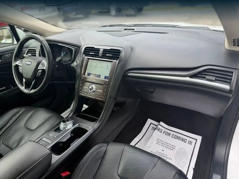 Used 2020 Ford Fusion Titanium FWD image 17