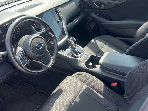 Used 2025 Subaru Outback Premium AWD/4WD image 8
