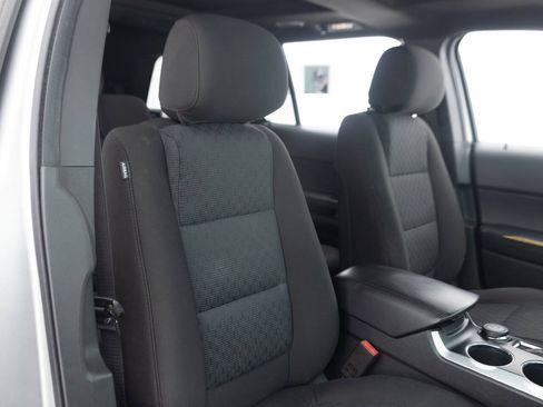 Used 2013 Ford Explorer XLT AWD/4WD image 28