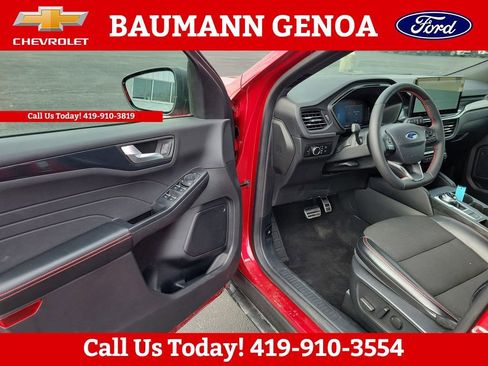 Used 2024 Ford Escape ST-Line w/ Tech Pack #1 image 5