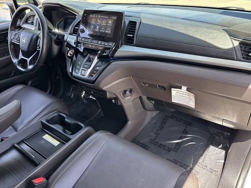 Used 2018 Honda Odyssey Elite image 9