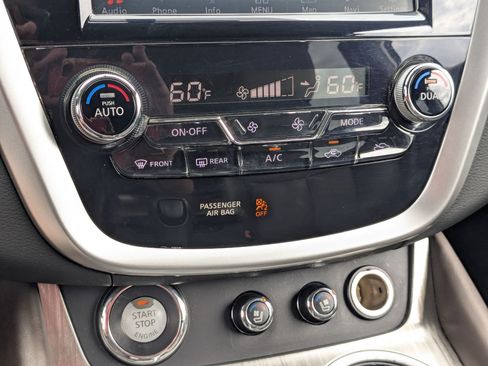 Used 2015 Nissan Murano Platinum w/ Platinum Technology Package FWD image 25