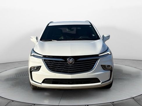 Used 2024 Buick Enclave Premium image 8