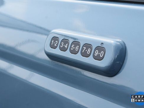 Used 2023 Ford Bronco Badlands image 12