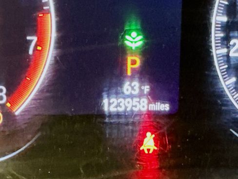 Used 2018 Honda Accord Sport image 19