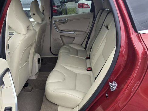 Used 2015 Volvo XC60 T6 Premier Plus image 15
