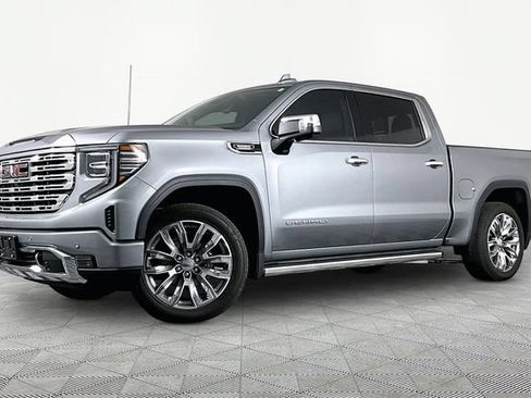 Used 2025 GMC Sierra 1500 Denali w/ Denali Reserve Package AWD/4WD image 1