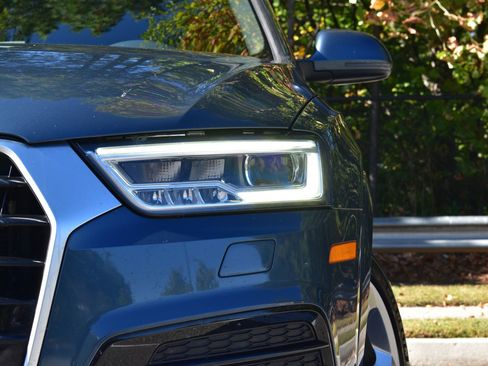 Used 2018 Audi Q3 2.0T Premium Plus w/ Premium Plus Package image 4