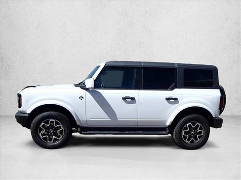 New 2026 Ford Bronco Outer Banks AWD/4WD image 2