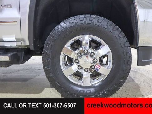 Used 2019 GMC Sierra 2500 SLT w/ Duramax Plus Package AWD/4WD image 27