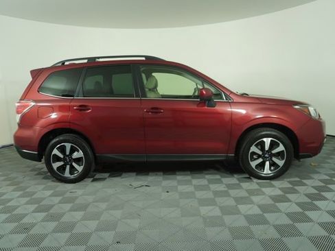 Used 2018 Subaru Forester 2.5i Limited AWD/4WD image 8