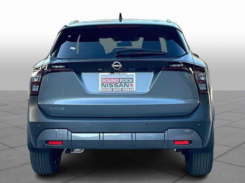 New 2026 Nissan Kicks SV image 4