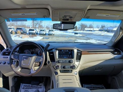 Certified 2019 GMC Yukon Denali image 31