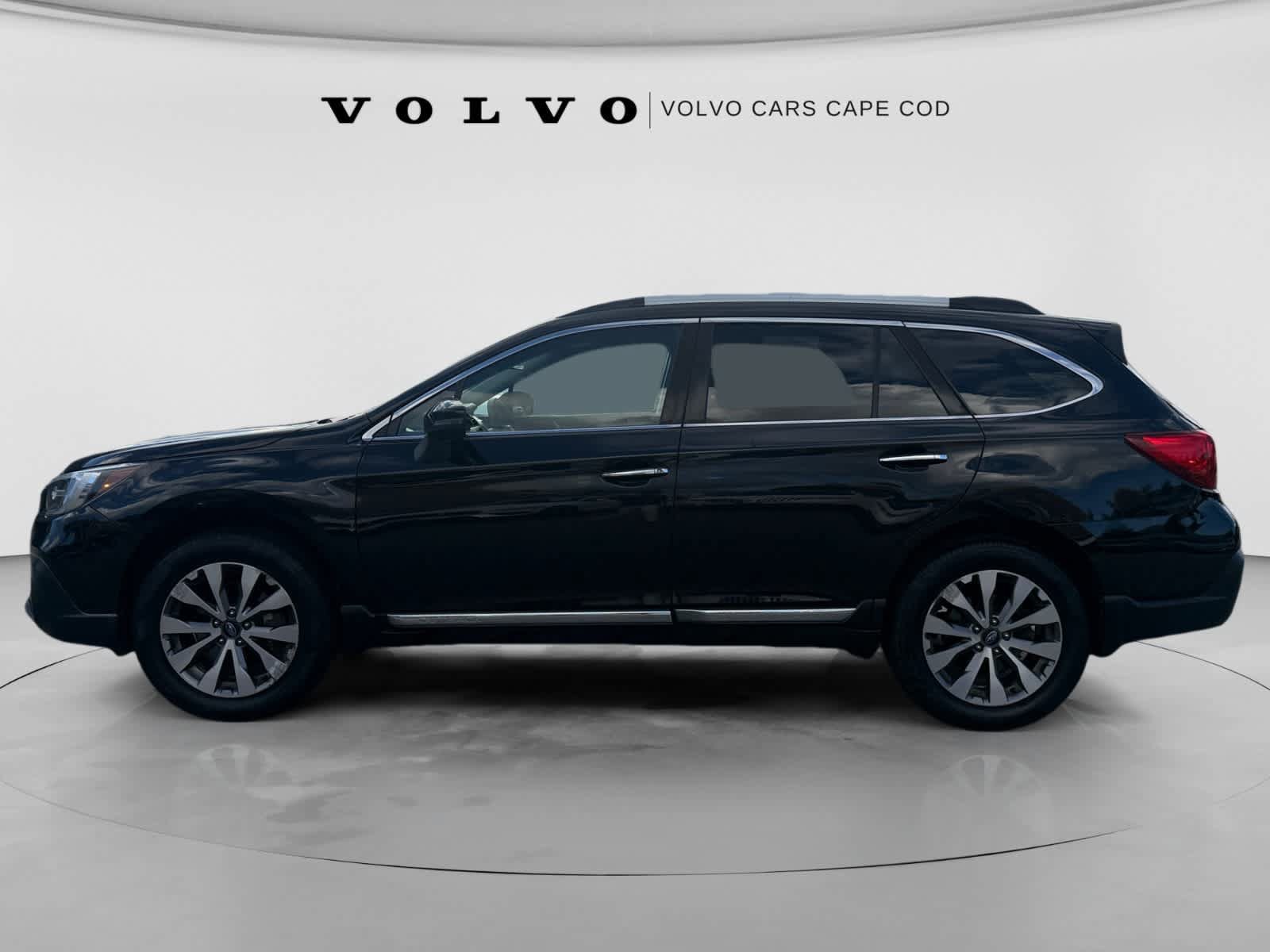 Used 2019 Subaru Outback 2.5i Touring AWD/4WD image 4
