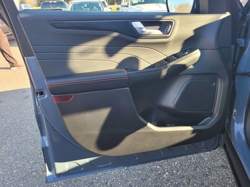 Used 2025 Ford Escape ST-Line w/ Equipment Group 301A image 16