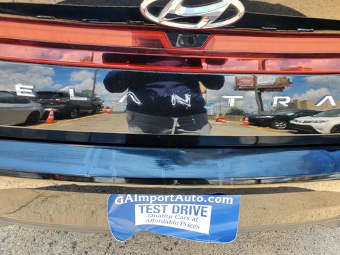 Used 2021 Hyundai Elantra SEL w/ Convenience Package FWD image 14