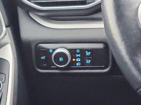 Used 2023 Ford Explorer XLT w/ Equipment Group 202A image 13