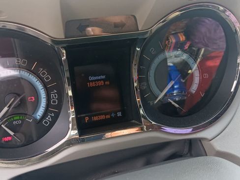 Used 2013 Buick LaCrosse FWD image 6