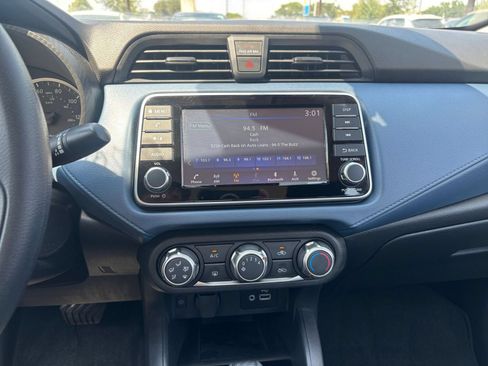Used 2025 Nissan Versa SV FWD image 14