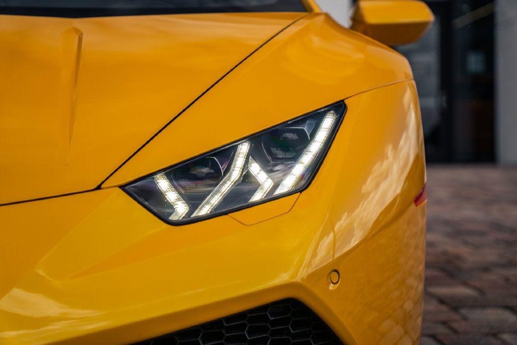 Used 2016 Lamborghini Huracan LP 610-4 AWD/4WD image 11
