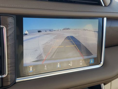 Certified 2021 GMC Yukon Denali w/ Denali Premium Package image 17