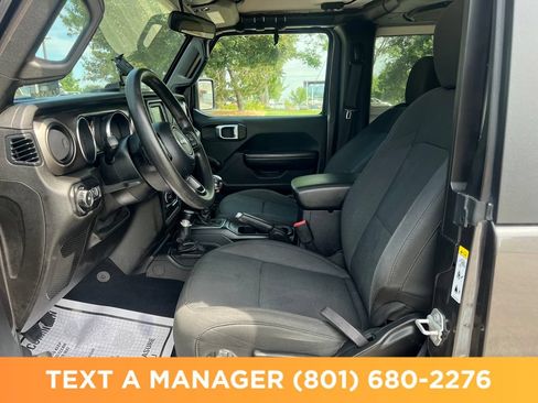 Used 2019 Jeep Wrangler Sport AWD/4WD image 9