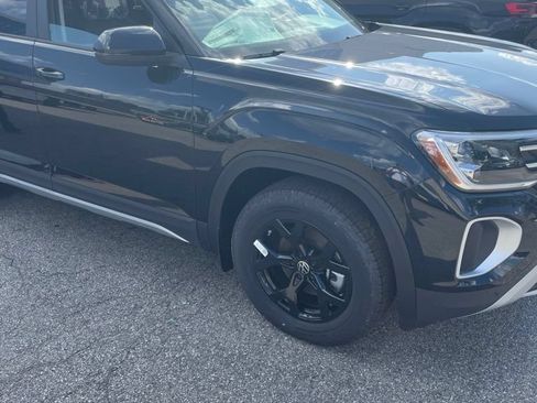 New 2026 Volkswagen Atlas Peak Edition AWD/4WD image 16