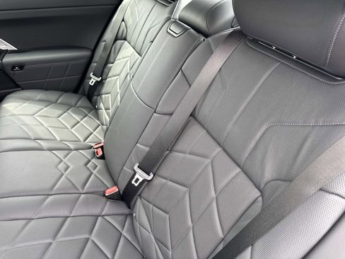 New 2026 BMW i7 xDrive60 AWD/4WD image 14