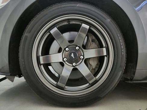 Used 2015 Ford Mustang GT Premium RWD image 28
