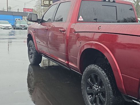 Used 2021 RAM 2500 Laramie image 11