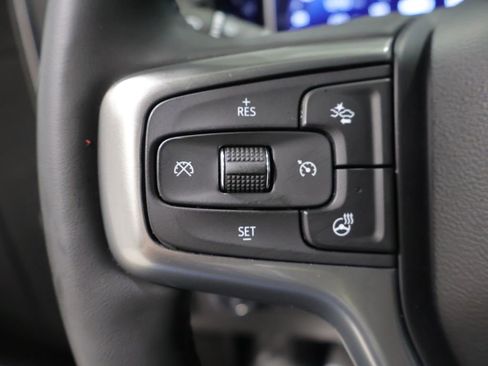 Used 2023 Chevrolet Silverado 1500 LT AWD/4WD image 32