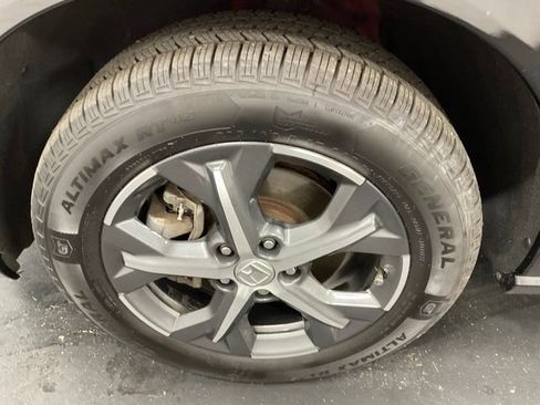 Certified 2023 Honda HR-V EX-L image 9