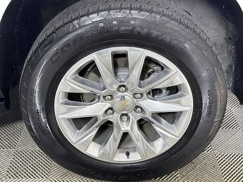 Used 2024 Chevrolet Tahoe Premier AWD/4WD image 34